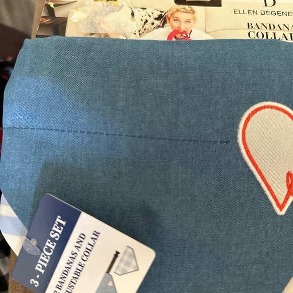 Bandana Collar 3 piece set- Ellen Degeneres - Picture 4 of 4